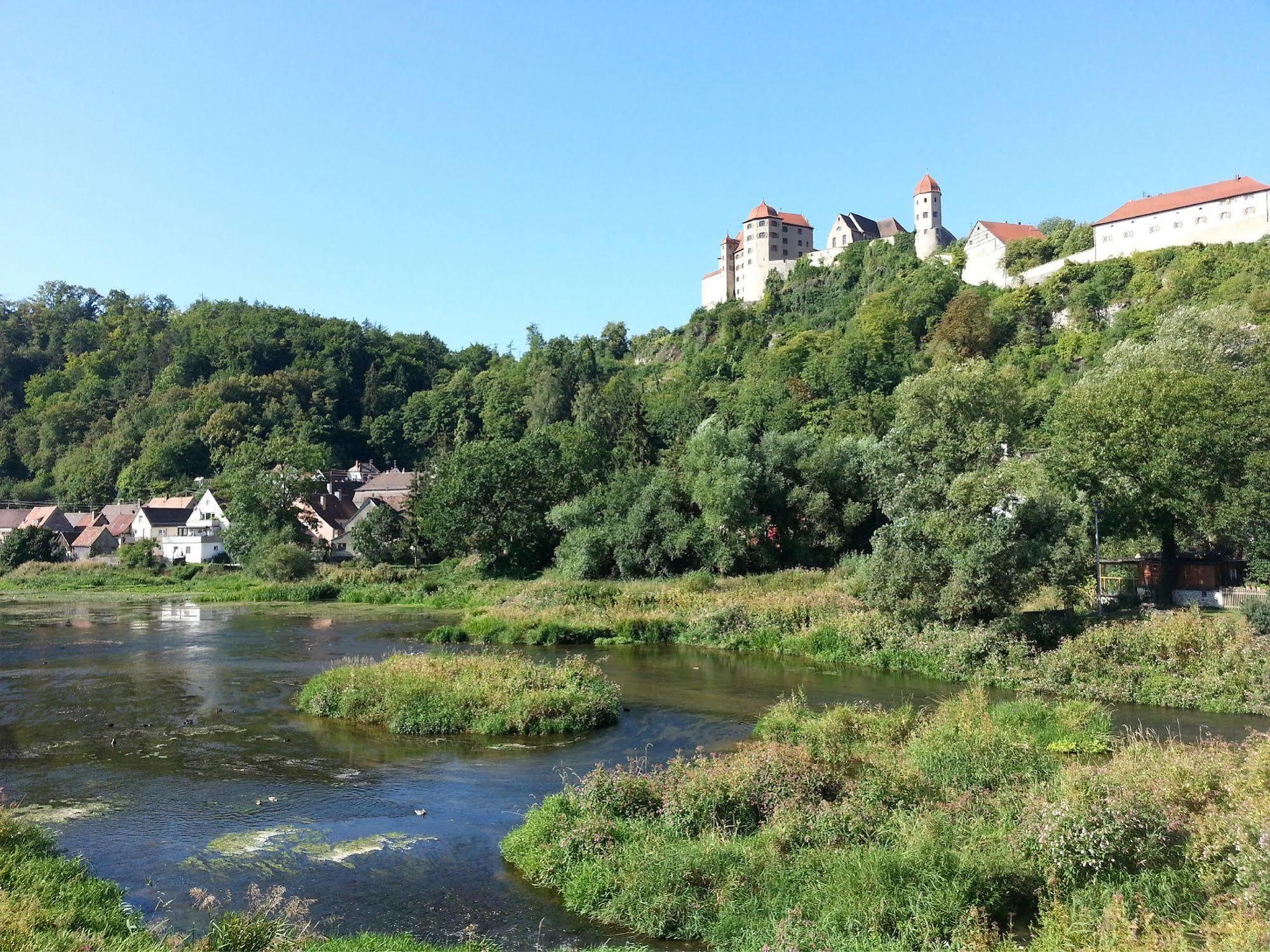 Aparthotel Donaustern Asbach-Bäumenheim Buitenkant foto